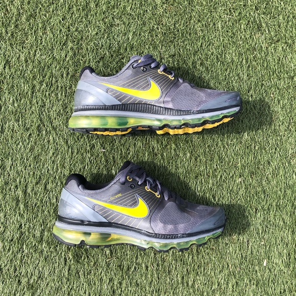Nike x livestrong airmax 2010 sneaker - Picture 2 of 5